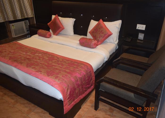 Trishul Hotel