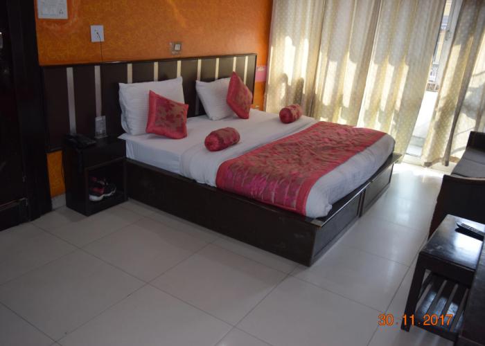 Trishul Hotel