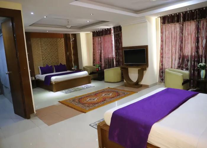 Hotel Raj Mandir