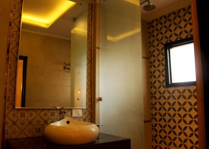Hotel Himalaya Haridwar @ Har Ki Pauri Road