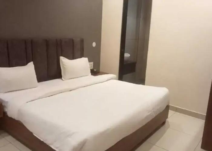 Hotel Comfort Inn By Ganga Gauri Hotels