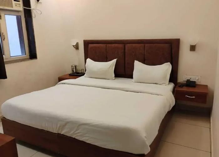 Hotel Comfort Inn By Ganga Gauri Hotels