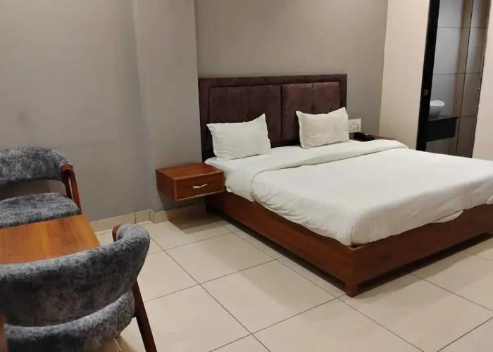 Hotel Comfort Inn By Ganga Gauri Hotels