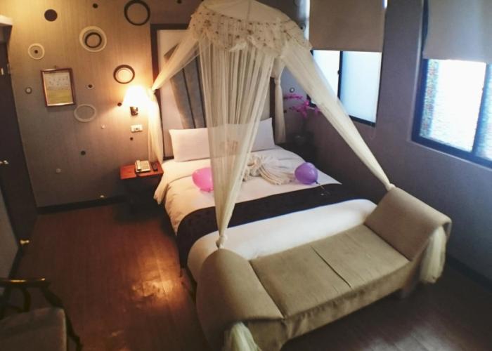 Fuchia Hotel
