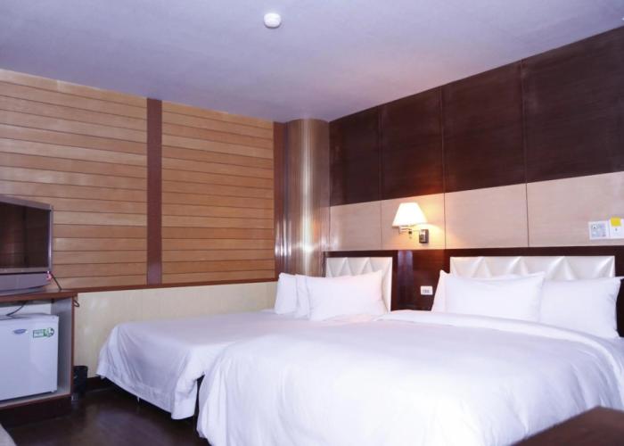 Fuchia Hotel
