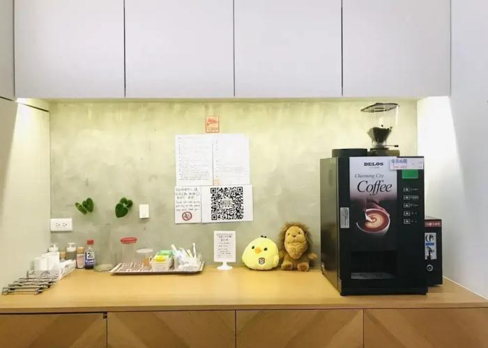 LIGHT INN - Hostel