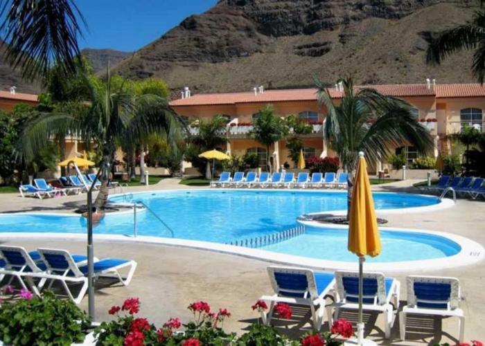Apartamentos Jardin del Conde
