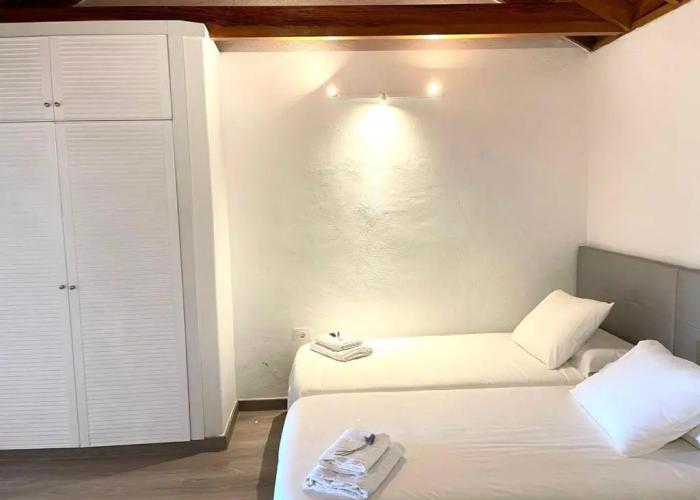 Casas Rurales Amparo Las Hayas
