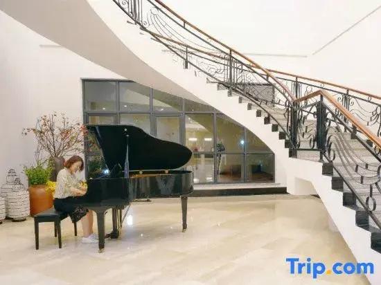 Huangshan Xinyuan  International Hotel