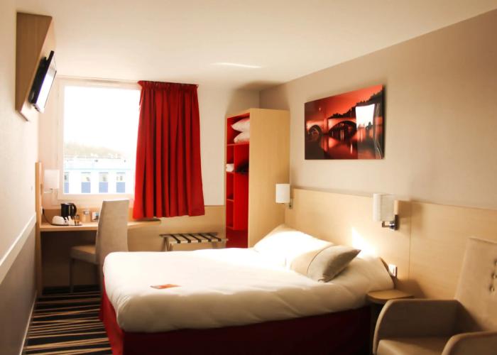 B&B HOTEL Lyon Aéroport Saint-Quentin-Fallavier