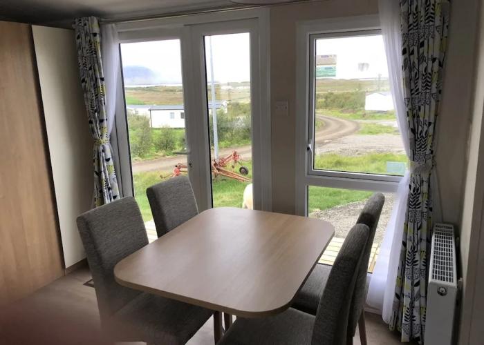 Lækjarkot Rooms and Cottages with Kitchen