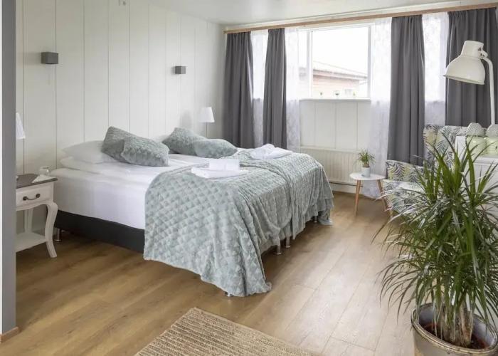 Private and peaceful one room apartments