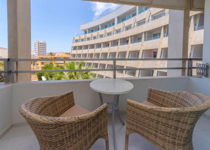 Aparthotel Fontanellas Playa