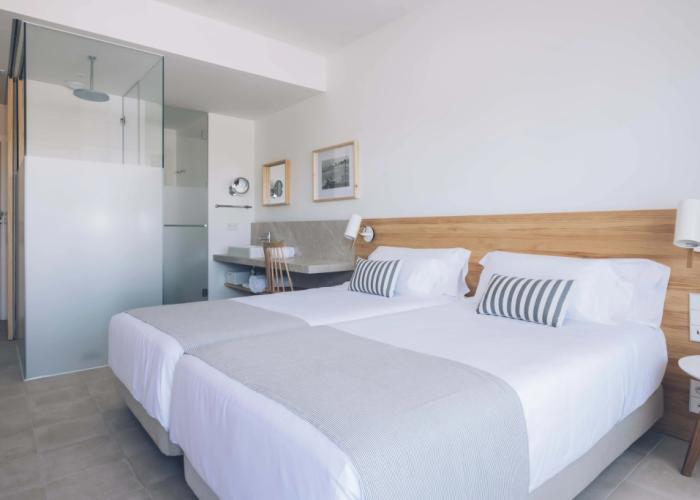 AYA Seahotel – Adults Only