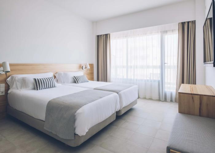 AYA Seahotel – Adults Only