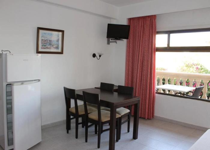 Apartamentos Isla del Sol Aparthotel