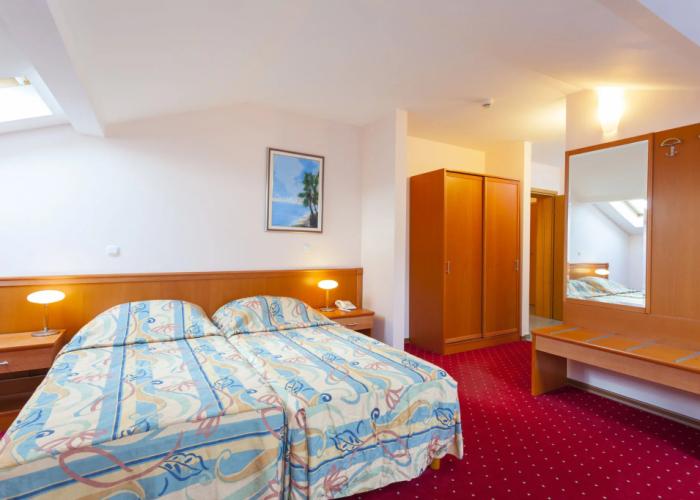 Aparthotel Milenij