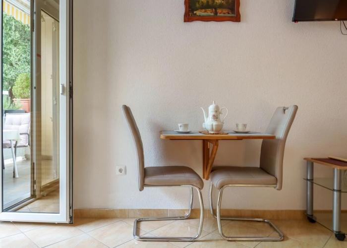 Studio for 2 People - Split Region With Sea View - Close to Commodities