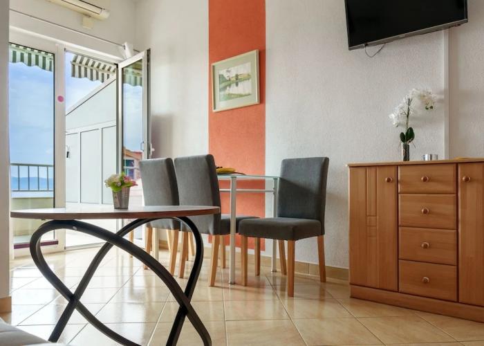 Sea View Apartment for 2-3 People - Family