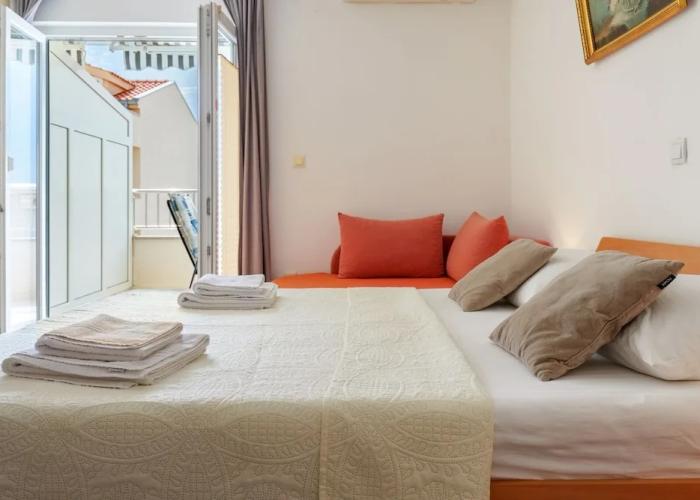 Studio With Sea View for 2-3people by the Water