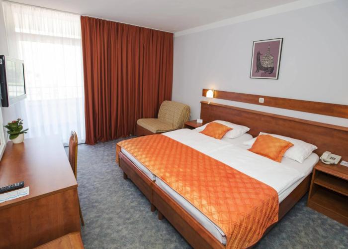 Sunny Baška Hotel by Valamar, ex Corinthia