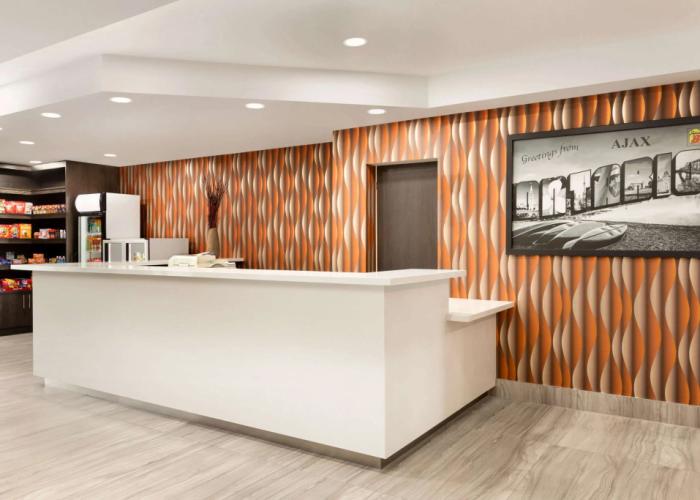 Super 8 by Wyndham Ajax/Toronto On