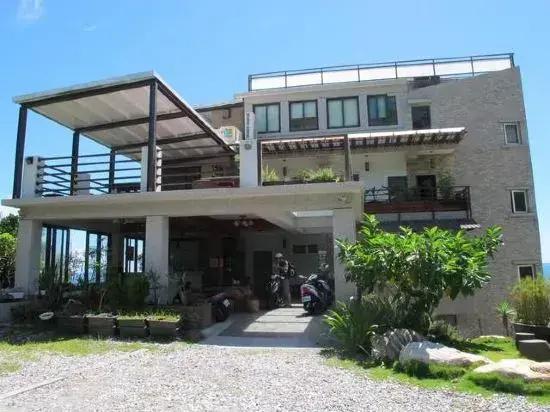 Spray House