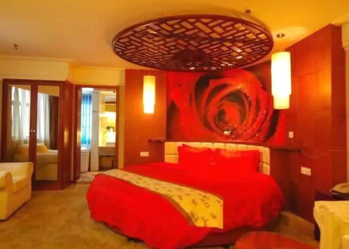 Jinlong Hotel