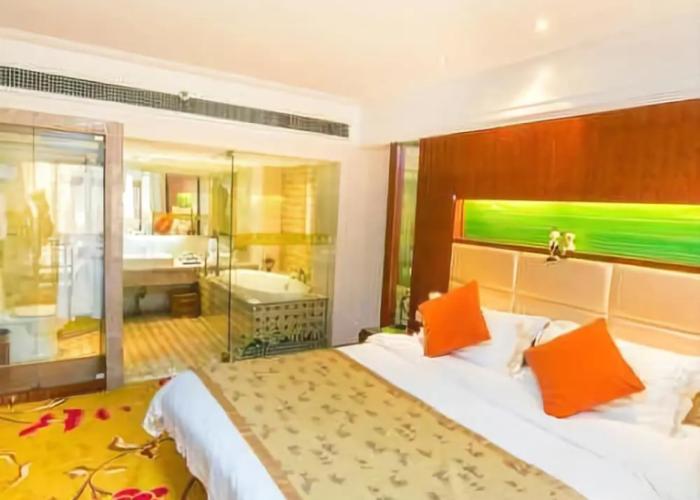 Jinlong Hotel