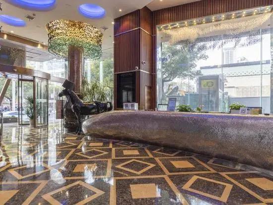 Hans Elegant Hotel Zhuzhou (Railway Station Clothing Market Center Plaza)