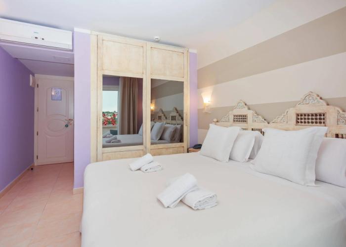 Hotel Sa Barrera - Adults Only