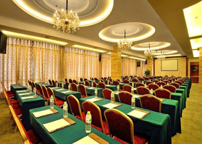 Golden Diamond Hotel
