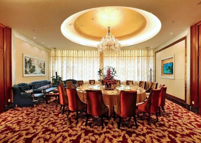 Golden Diamond Hotel