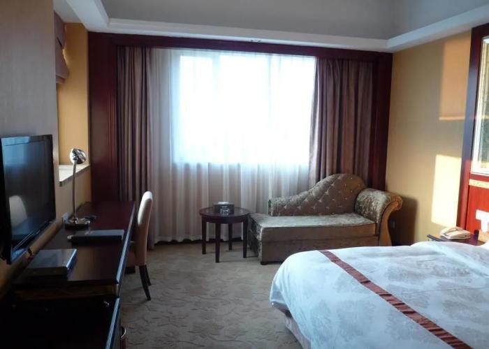 Longzhu Hotel