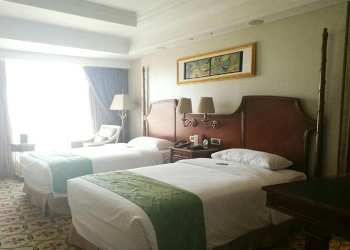 Star Lake Hotel