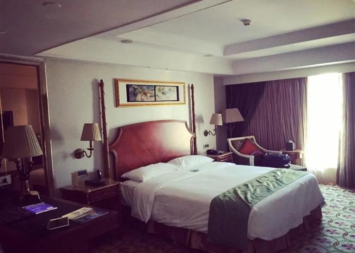 Star Lake Hotel
