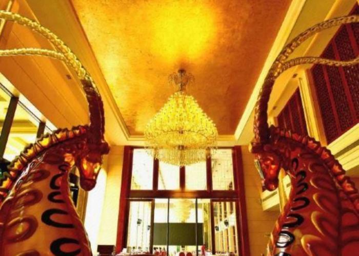 Hejiang Peninsula Hotel