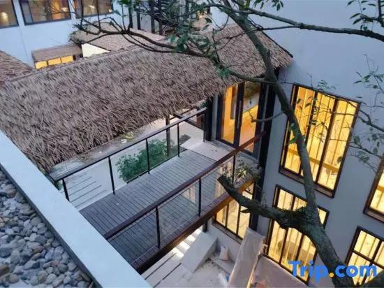 Baotuo Hotel