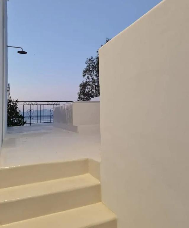 фото Tilos Villa