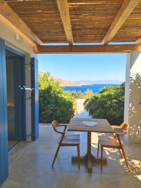фото Tilos Villa