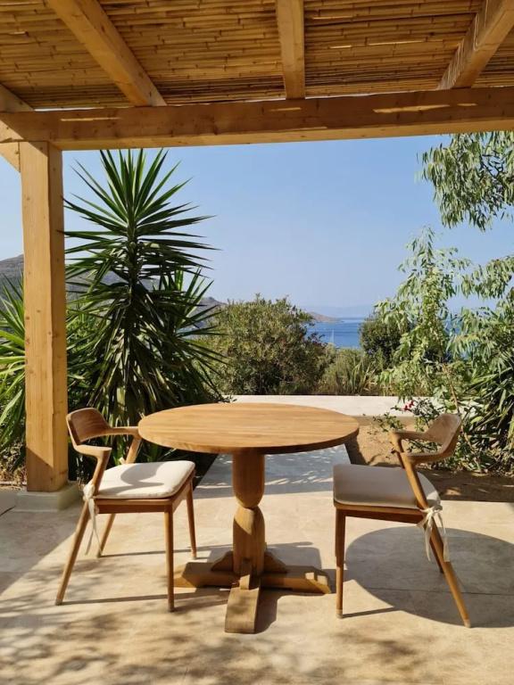 фото Tilos Villa