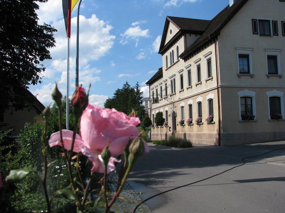 Landgasthof & Land-gut-Hotel Zur Rose