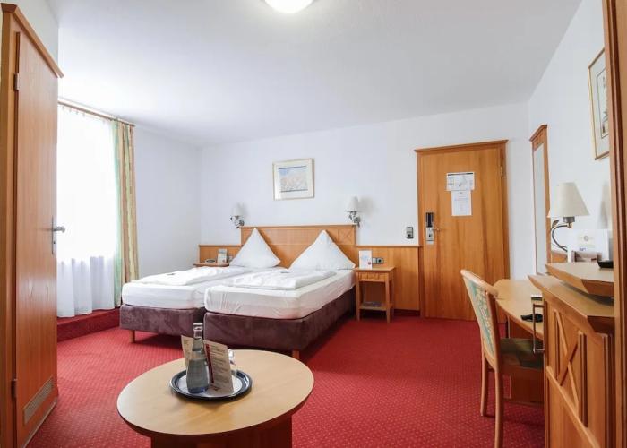 Landgasthof & Land-gut-Hotel Zur Rose