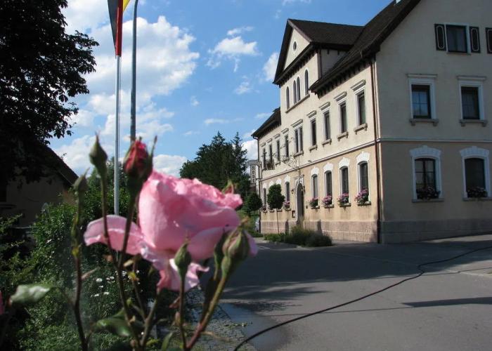 Landgasthof & Land-gut-Hotel Zur Rose