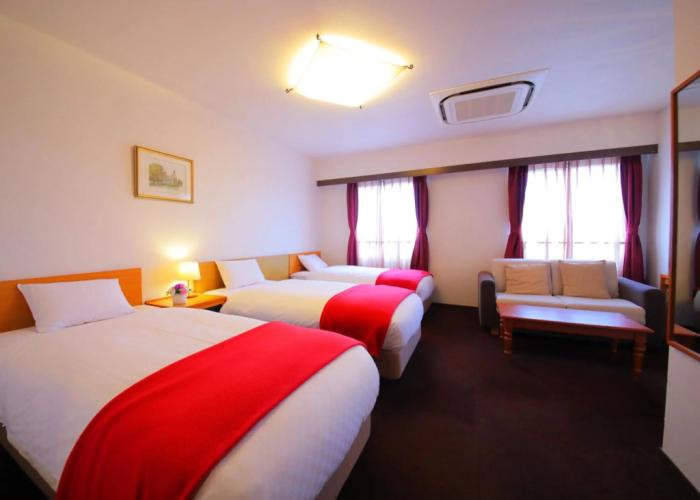Hotel Claire Higasa