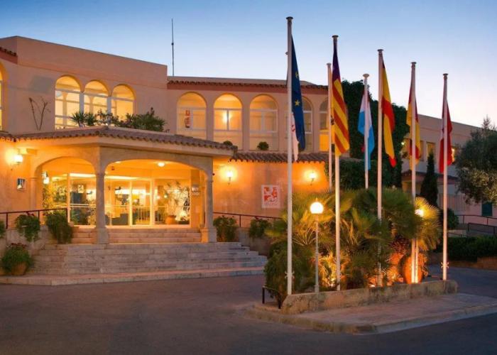 Universal Grand León & Spa