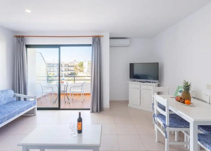 Apartments Es Dolc