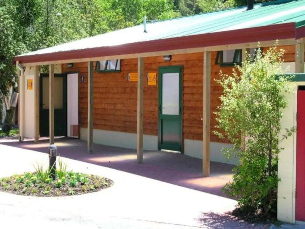 Blue Lake Top 10 Holiday Park