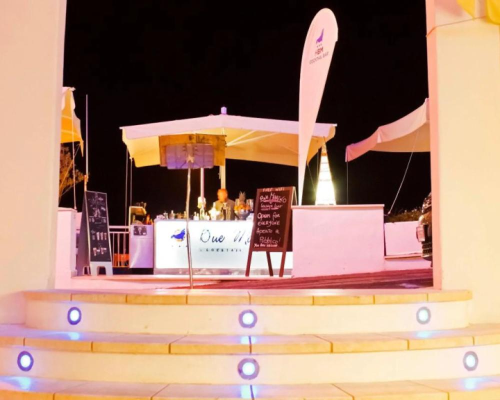 Bue Marino Hotel & Cocktail Bar