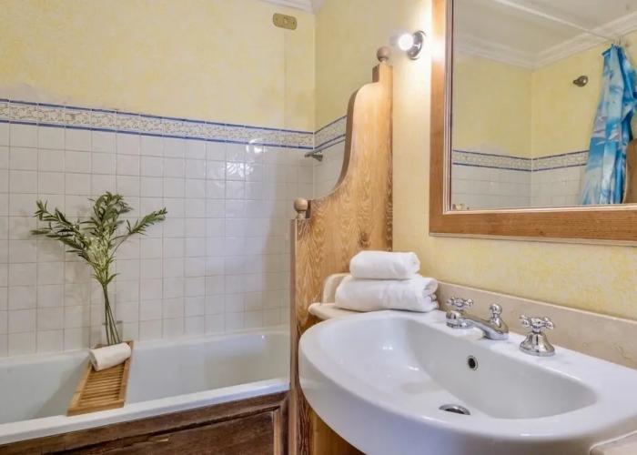 Graziose Ville con A.C e piscina comune